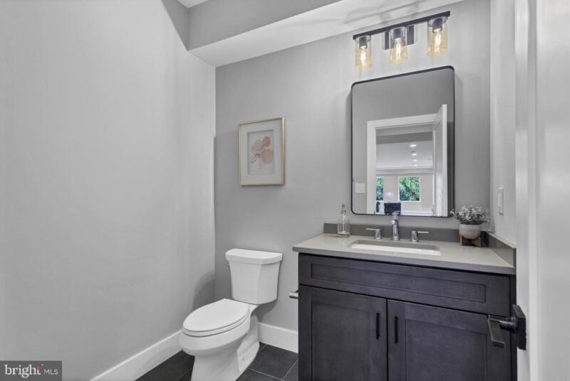 Kellog3 Custom bathroom in the custom home at 6226 Kellogg Drive, McLean, VA, built by AR Design Group — view 9