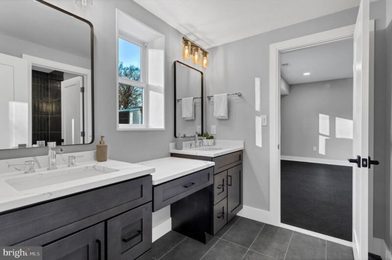 Kellog9 Custom bathroom in the custom home at 6226 Kellogg Drive, McLean, VA, built by AR Design Group — view 7